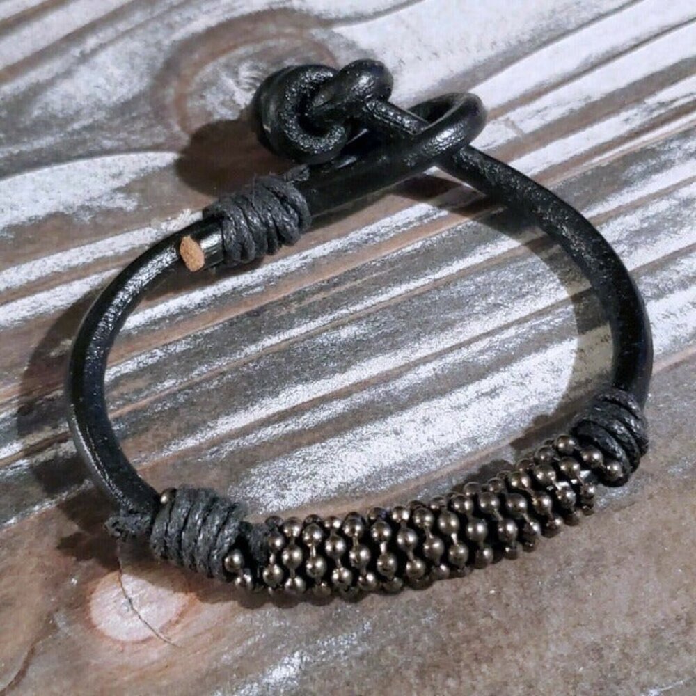 Artisan Black Thick Goat Leather Vintage India Gunmetal Beads Bracelet